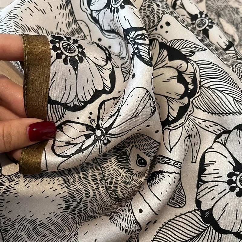 100% シルクスクエア女性のための古典的なスカルプリントバ - Shawl Wrap Winter のレビューと価格